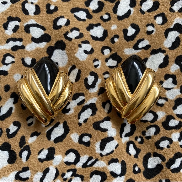 Vintage St. John Clip Earrings - Picture 2 of 6